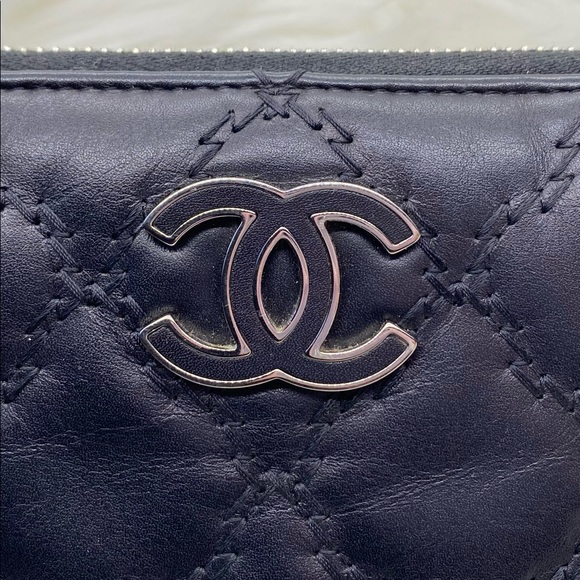 Chanel Hampton Black lambskin wallet - Picture 4 of 10